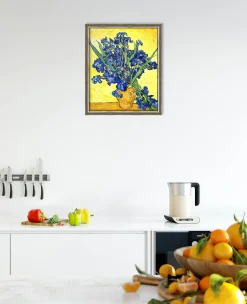 Shop Vase avec iris - Vincent Van Gogh Van Gogh